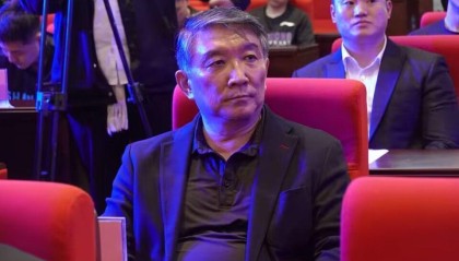 宫鲁鸣：选拔后卫要有技术和战术素养，身体素质一定要好