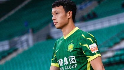 国安冬训恶补防守 高天意为自己上赛季打7-8分