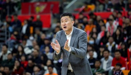 锁定季后赛席位也不能放松，前四争夺战同样激烈